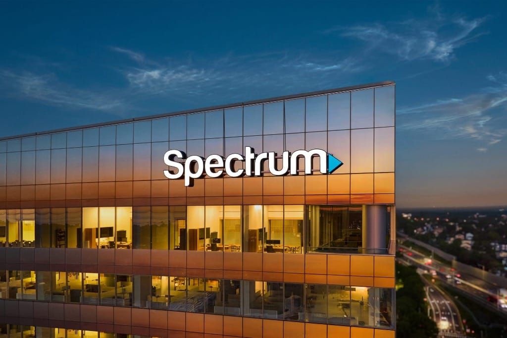 Charter Closes Cox Acquisition