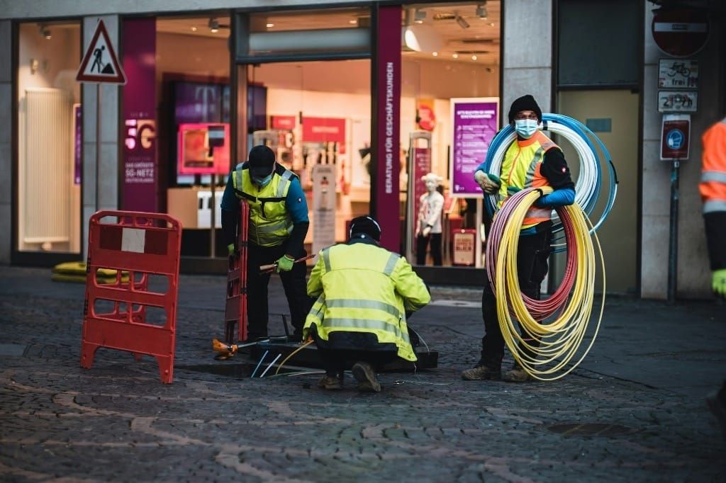 Broadband Competition Not Letting Up for Cable: Analysts