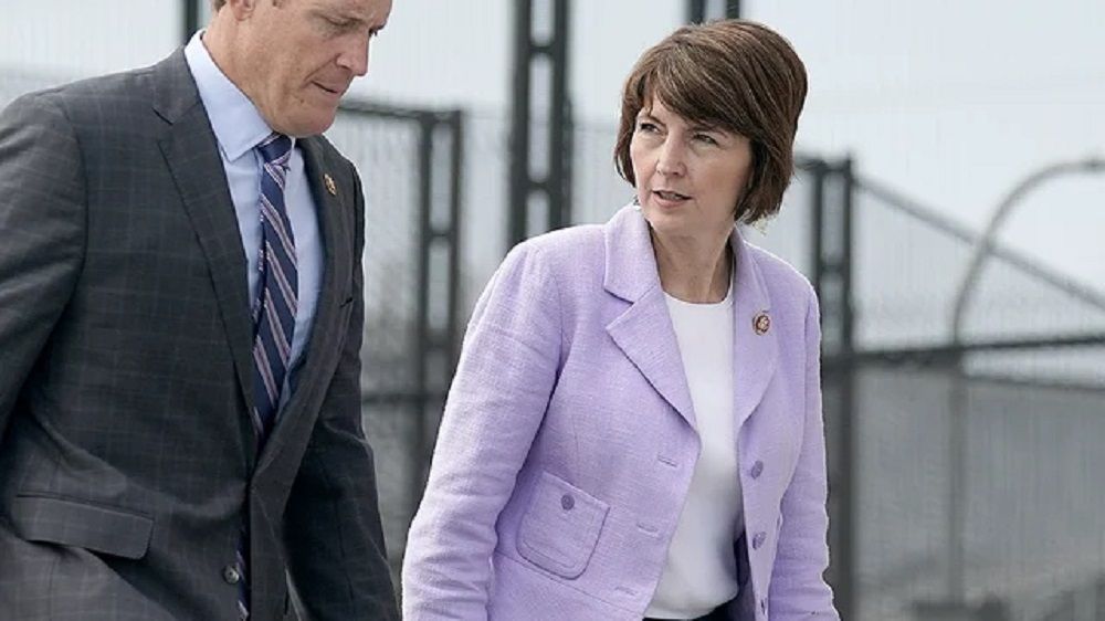 Energy and Commerce Committee Chair and Ranking Member, 5G Network Efficiency, CARES Act Broadband Projects