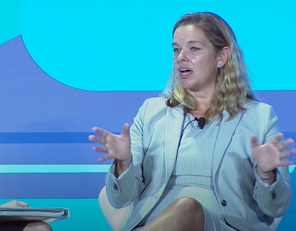 NTIA Says Billions Requested for Broadband, Starlink Hits Milestone, AMC CEO to Step Down