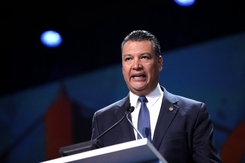 Sen. Alex Padilla Emphasizes Billions in Broadband Funds for California