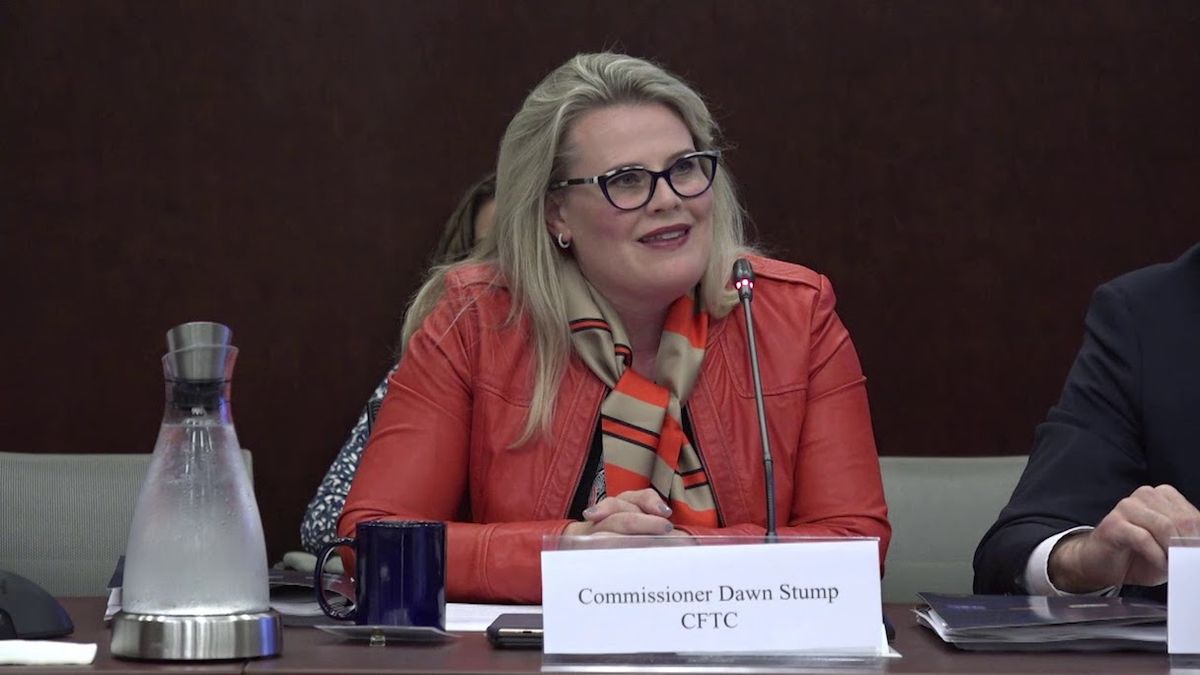 Finance Experts Weigh Merging Regulatory Agencies to Tackle Cryptocurrencies