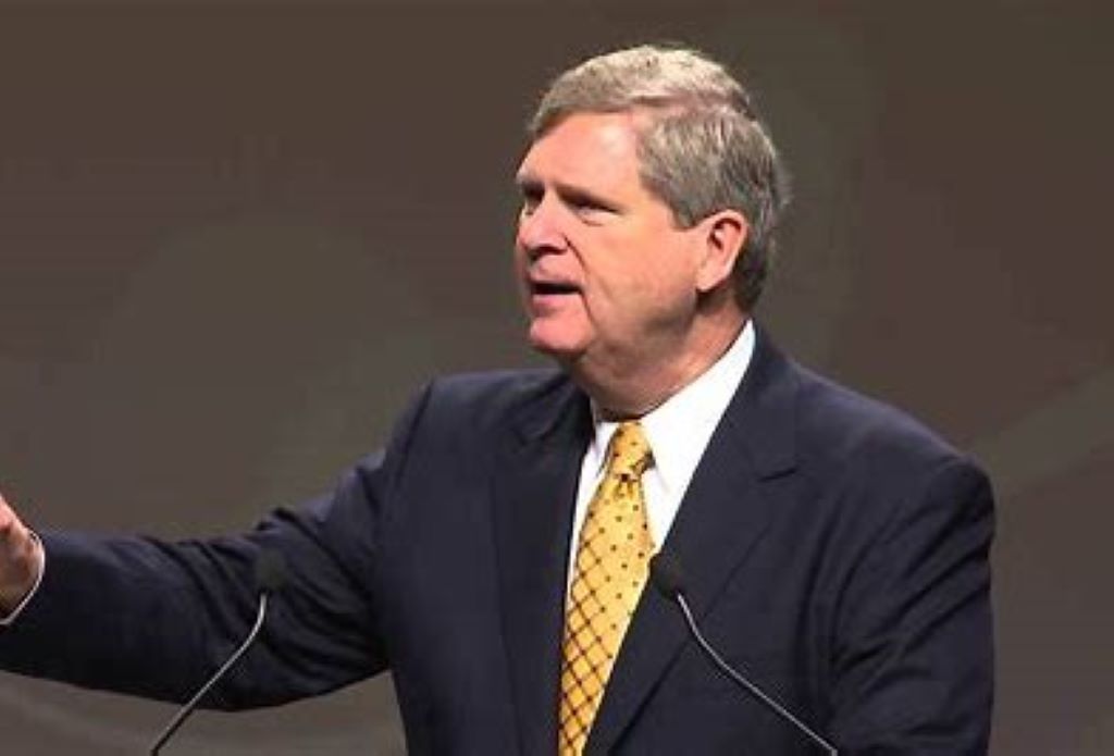 FTC Sues Meta, USDA Awards $401M for Broadband, Ookla Acquires CellRebel