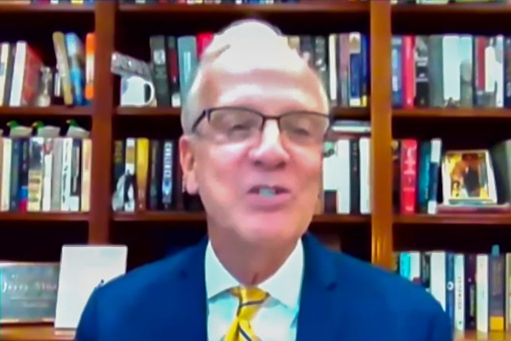 Senators Push Bill to Make Broadband Grants Non-Taxable By Year-End