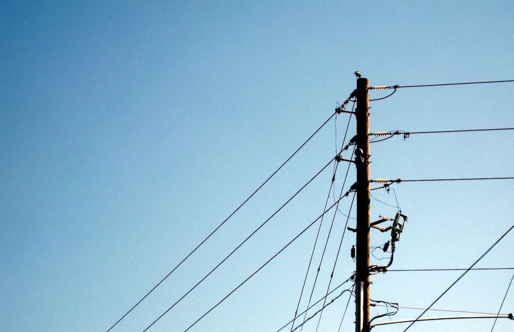 FCC to Consider ‘Rapid Response Team’ for Pole Attachment Disputes at December Meeting