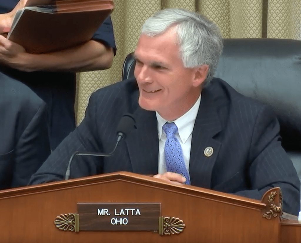 House Passes 5G SALE Act, Will Reinstate Limited FCC Authority