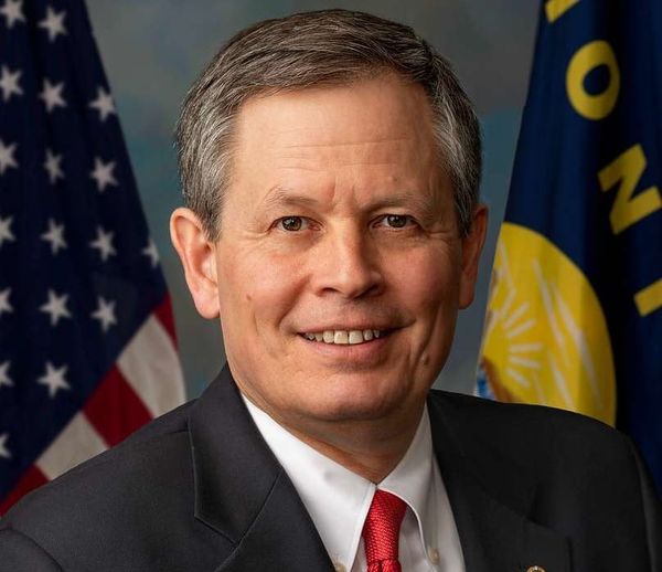 Senate Bill Proposes $3 Billion for Rip-and-Replace Program