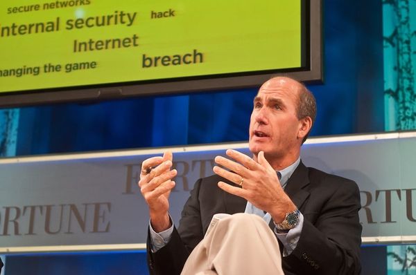 AT&T Open to Tenants in its Fiber Footprint, Fixed Wireless Adds Level Off