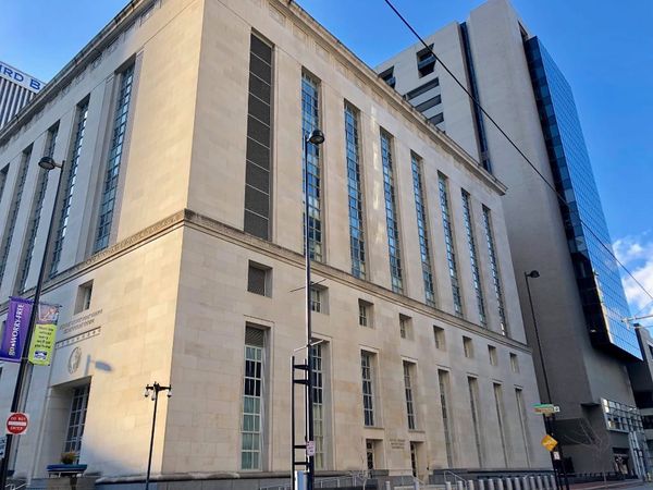 Judges Probe FCC’s $57 Million Fine Against AT&T