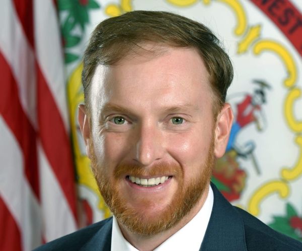 GOP Attorneys General Urge Supreme Court Against USF