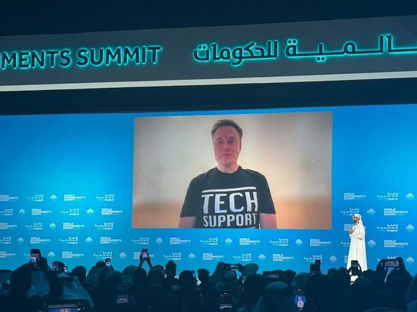 Elon Musk Calls for the U.S. to 'Delete Entire Agencies'