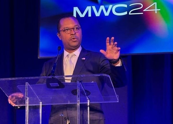 FCC’s Starks Visits L.A. in Response to Wildfires