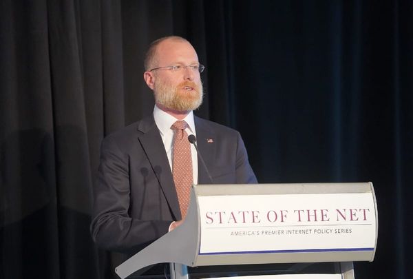 FCC's Carr Wants Spectrum Pipeline with Auction Authority