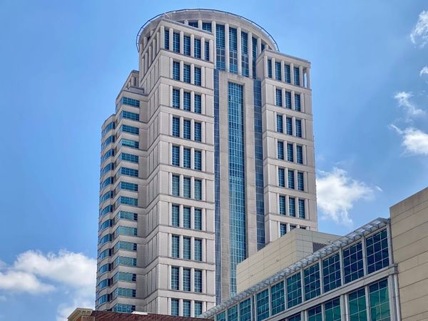 FCC Defends Media Ownership Rules Before Eighth Circuit