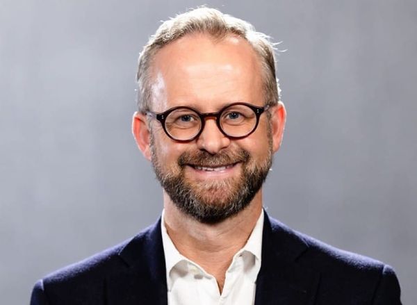 T-Mobile Supports Petitions Against 5G Fund, Verizon Opposes