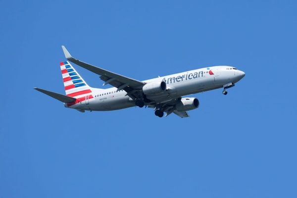 American Partnering with Viasat and Intelsat on In-flight Wi-Fi