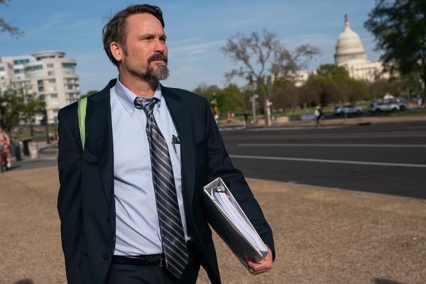 Meta CEO Mark Zuckerberg Takes Stand in Historic Antitrust Trial