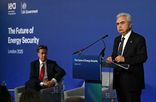 At Energy Summit, UK Touts Green Power as Boost to Security, But U.S. Differs