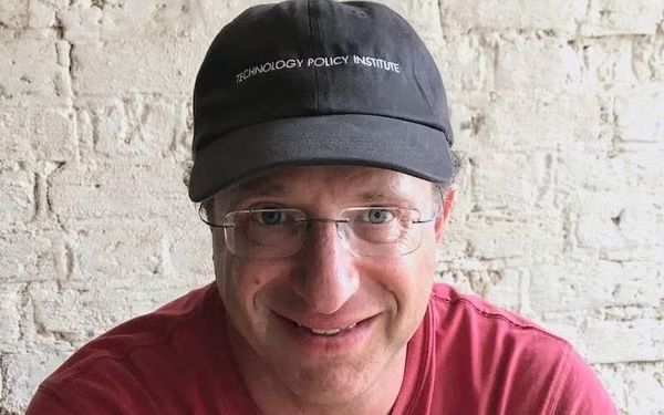 Starlink and DOGE: The $42 Billion Conflict of Interest in Rural Broadband