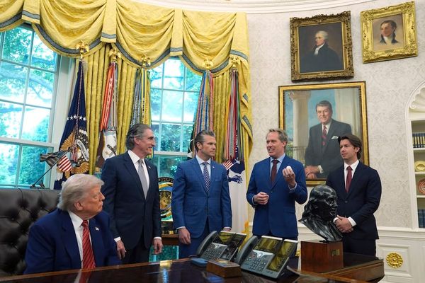 Trump Signs Executive Orders to Boost Nuclear Power, Speed Up Approvals