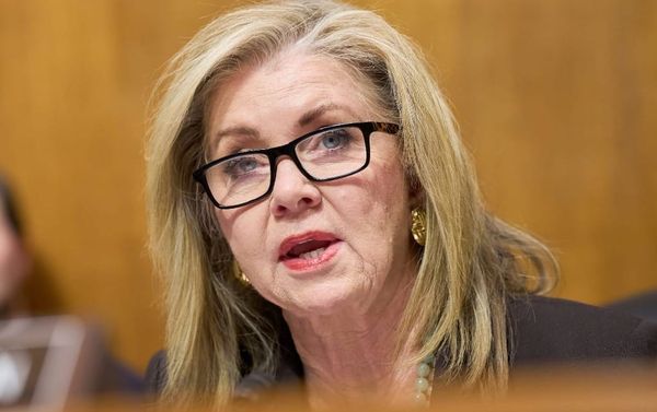 Senate Bill Attacks Apple, Google App Store Dominance