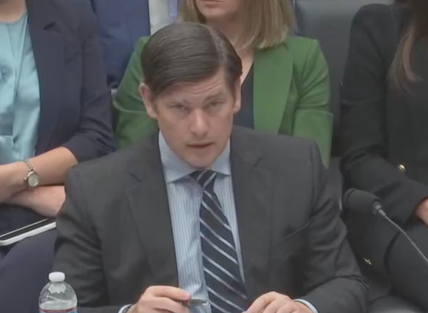 FCC Unfairly Targeting EchoStar, Former Commissioner Simington Says