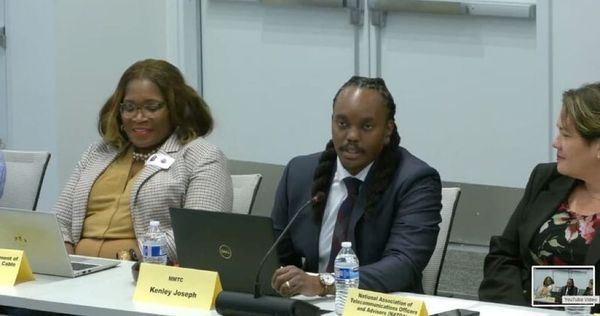 Diversity Groups Back Verizon’s Request for Uniform Unlocking