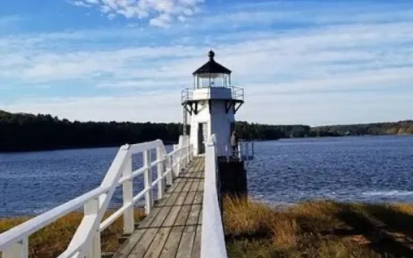 Biden-Funded Maine Muni ISP Runs into a Problem – Competition