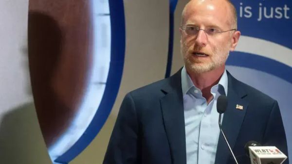 Groups Oppose FCC Plan to Let Bureaus Eliminate Rules