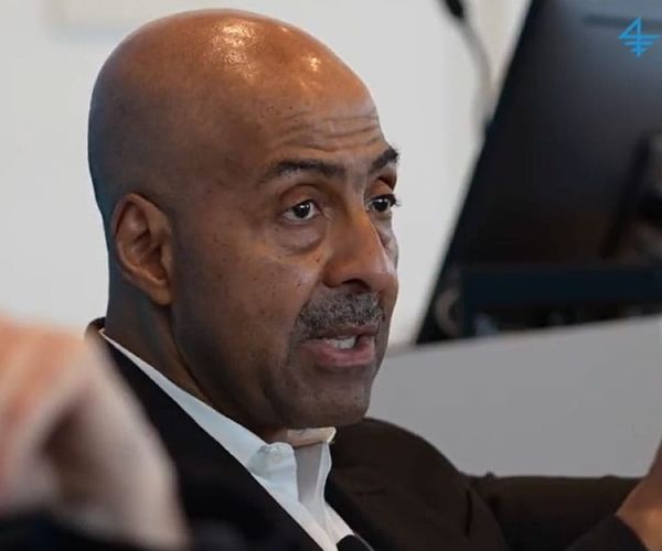 AT&T Adds Over 200K Internet Air Customers in Q2