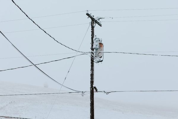 Utilities Want Tweaks to Pole Attachment Draft Order