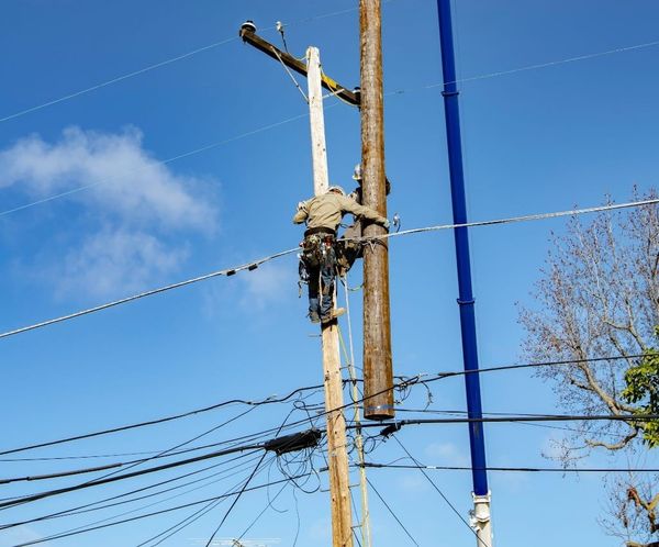 Utilities, Cable Still at Odds on Draft Pole Order