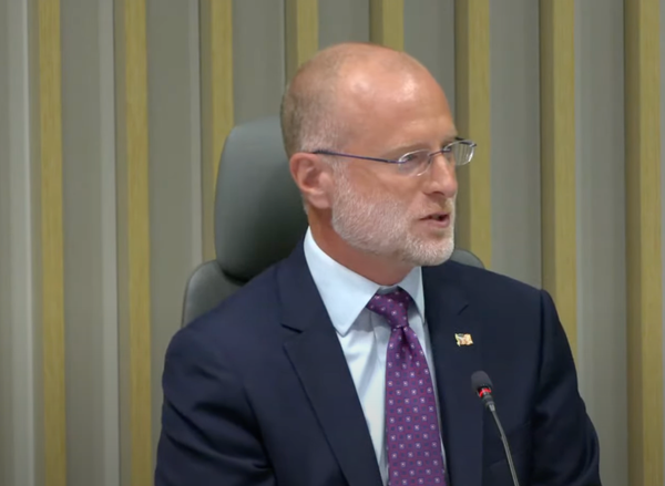 FCC Updates Pole Attachment Rules