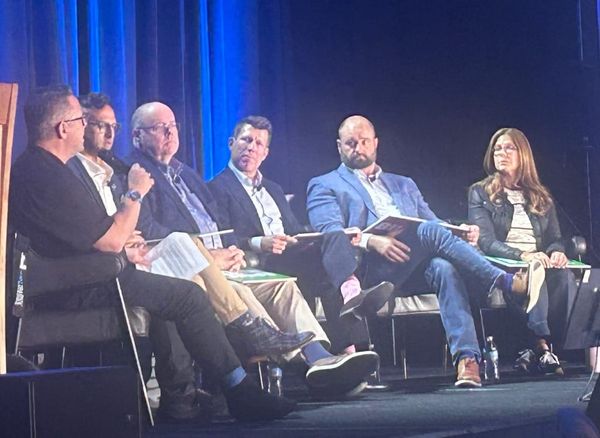 Experts Spar Over Consumers Need For Internet Speeds