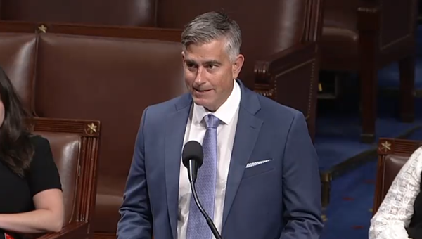 House Approves Undersea Cable Control Act