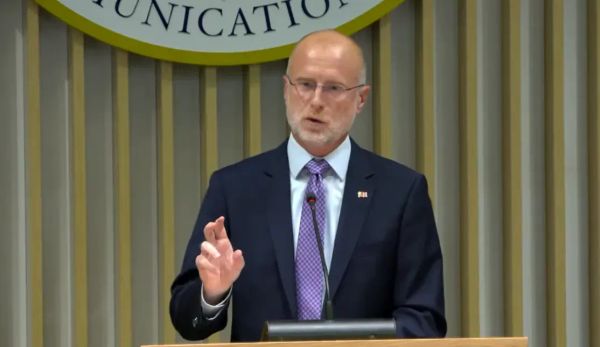 Showdown at Homework Gap – Carr, Trusty End Democrats' Raid on the $8.6 Billion Universal Service Fund