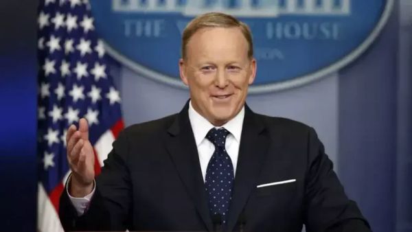 Former Newsmax Host Sean Spicer Backs Nexstar-TEGNA Deal Opposed by Newsmax CEO Chris Ruddy