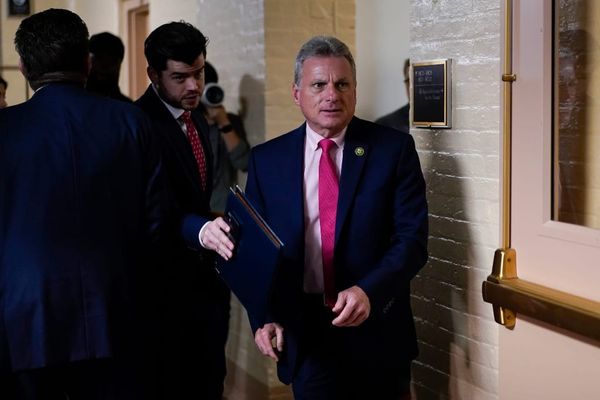 Broadband Industry Wants FCC to Mandate 60-day Shot Clock for Local Permits