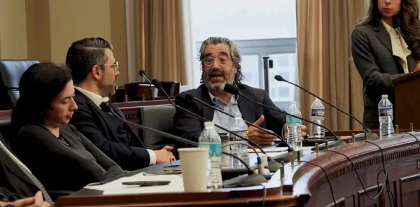 FCC Could Try to Bypass 39% TV Cap By Redefining 'National Audience Reach,' Analyst Says