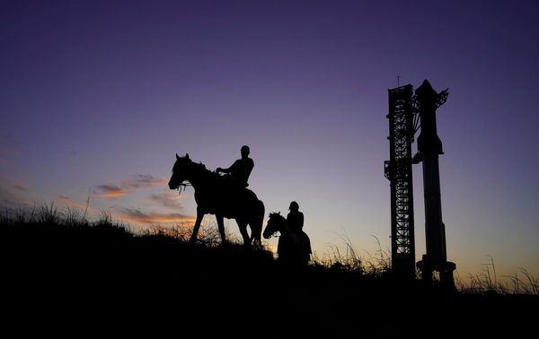 SpaceX Seeks FCC Approval For One Million Satellites in Space