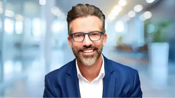 Charter Names Frontier CEO Nick Jeffery as Chief Operating Officer