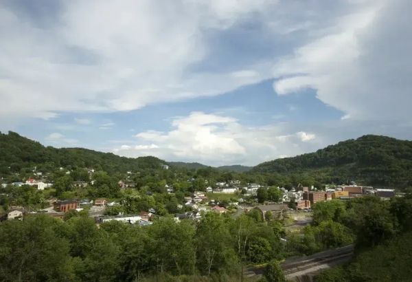 House Expected to Pass Satellite Broadband Study Bill Proposed for Appalachia