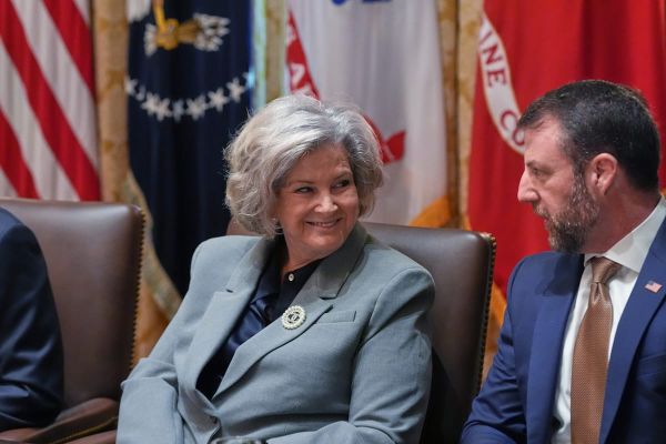 White House Chief of Staff Meets with Anthropic CEO Over its New AI Technology