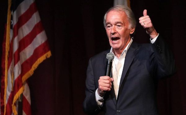 Senators Propose Update to Communications Accessibility Law