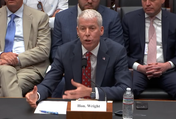 Energy Officials Pressured to Expand Grid as AI Demand Surges