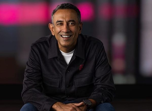 T-Mobile CEO: No Comment on Deutsche Telekom Merger Rumors