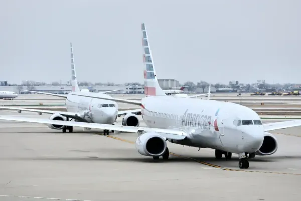American Airlines, Joining Rivals United and Southwest, Agrees to Install Starlink in 2027