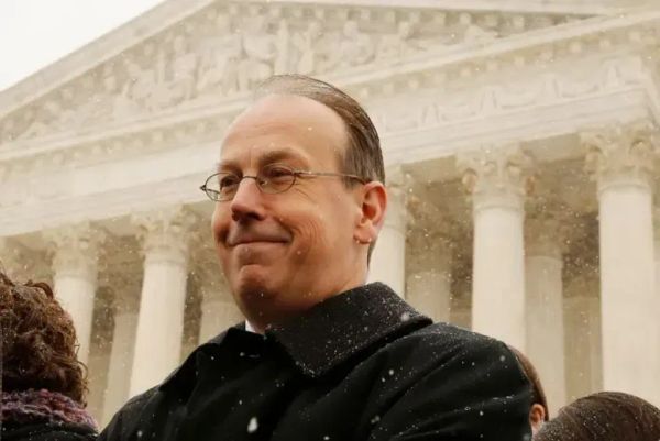 Who Will Win This Legal Battle – FCC Chairman Brendan Carr or Superstar Lawyer Paul Clement?