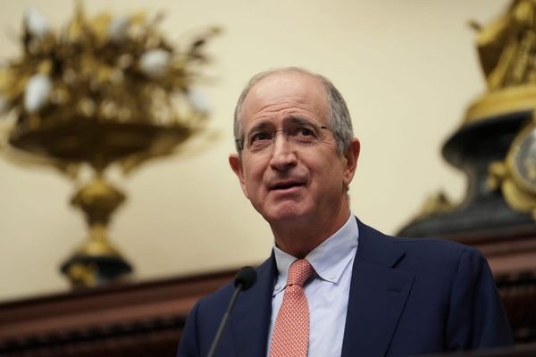 Comcast Spinning off NBCUniversal, Sky