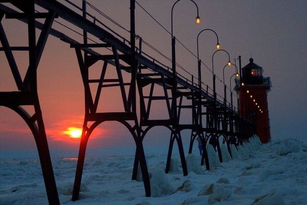 City to Connect to Chicago Via Fiber Optic Line Beneath Lake Michigan